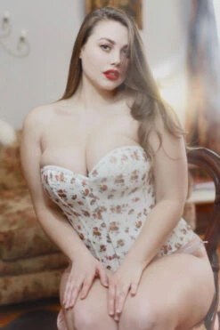 Floral Classic White Overbust With Sweetheart Neckline 30 Floral Classic White Overbust With Sweetheart Neckline -Corset Story CSFT021 Customerpic June2021 10 c8a02a41 553b 4d69 b415 19628f1023d2