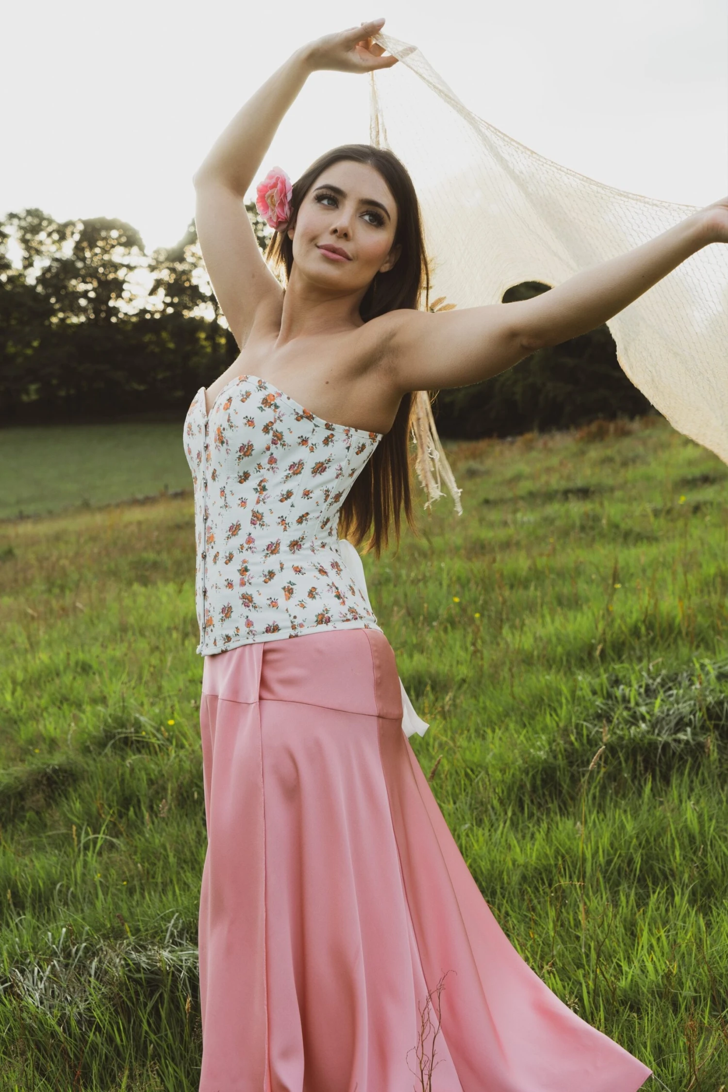 Floral Classic White Overbust With Sweetheart Neckline 15 Floral Classic White Overbust With Sweetheart Neckline - Image 15