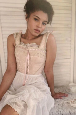 Luxurious Victorian Inspired Dusty Pink Overbust Angled Panels And Shoulder Straps 34 Luxurious Victorian Inspired Dusty Pink Overbust Angled Panels And Shoulder Straps -Corset Story CSFT037 Customerpic June2021 5 56a02822 e84a 4b7b abf3 308ea63bb894