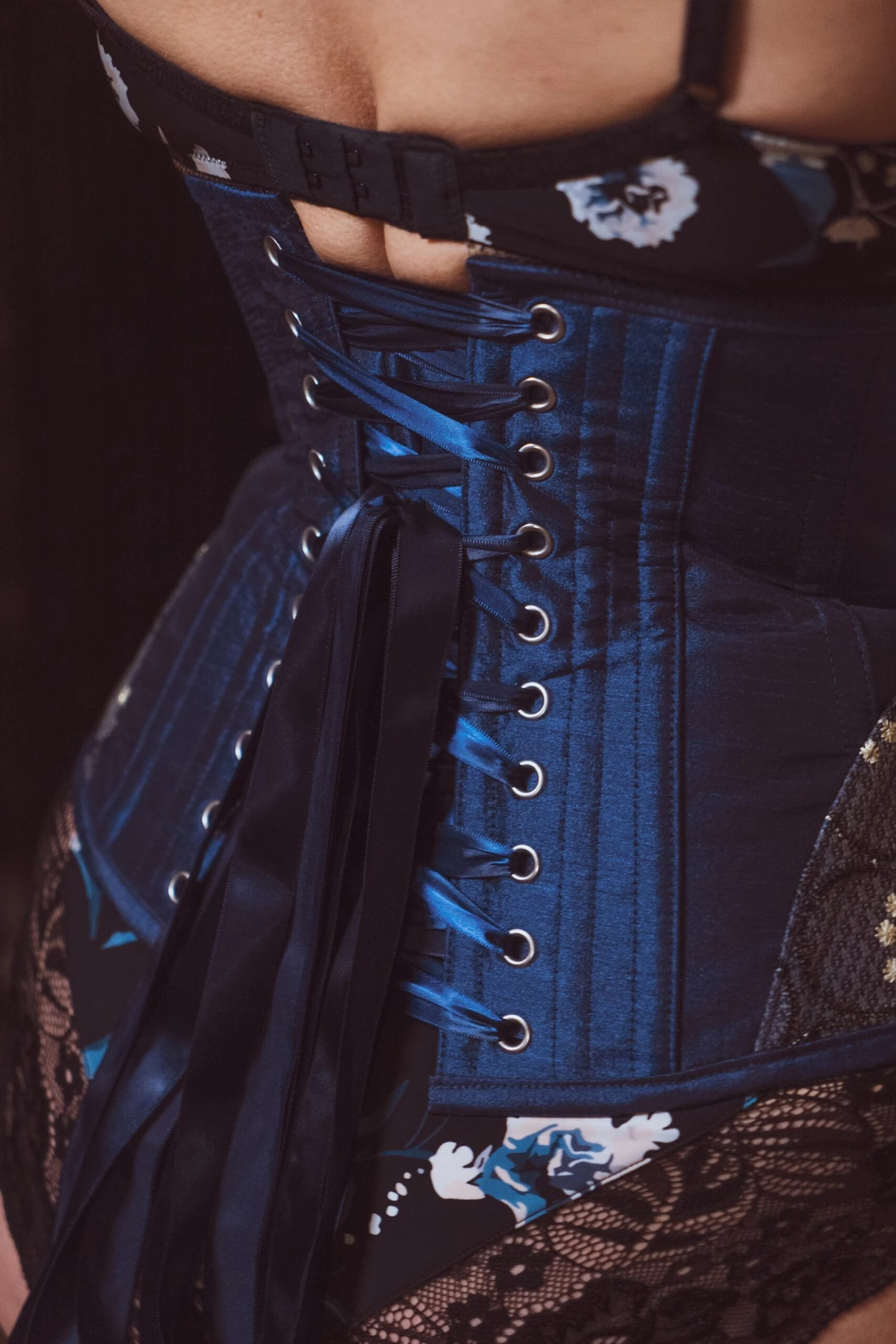 Midnight Blue Underbust With Shimmering Hip Panels 11 Midnight Blue Underbust With Shimmering Hip Panels - Image 11