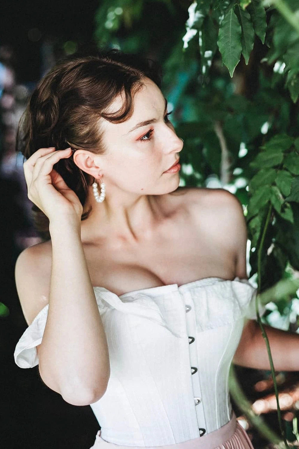 White Cotton Straight Bustline Corset Top With Off The Shoulder Sleeves 16 White Cotton Straight Bustline Corset Top With Off The Shoulder Sleeves - Image 16