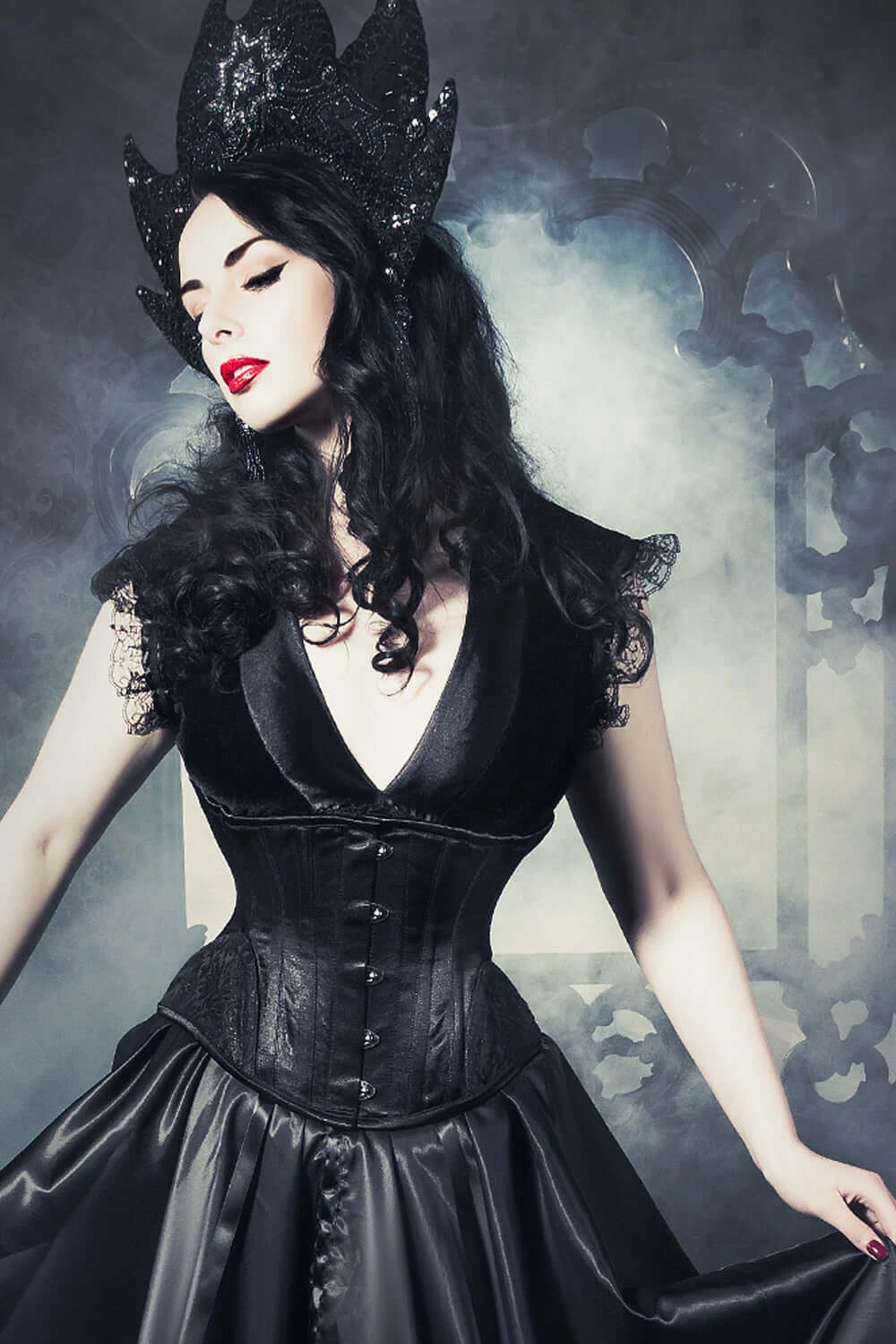 Black Underbust With Contrast Brocade Hip Panel And Curved Hem 16 Black Underbust With Contrast Brocade Hip Panel And Curved Hem - Image 16