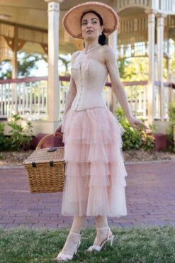 Pinky Beige Cotton Twill Classic Overbust Waist Trainer With Hip Gores -Corset Story EXP002 September2020 website 3 2e95b0e7 0dac 4e5e 9f47 de147208204b