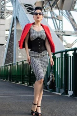 Black Satin Waist Training Waspie Underbust 32 Black Satin Waist Training Waspie Underbust -Corset Story EXP008 September 2020 website 2