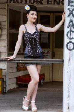 Vintage Styled Daisy Corset Overbust 38 Vintage Styled Daisy Corset Overbust -Corset Story FTS086 December 2020 website 6 16d79e19 d21f 4881 97c9 3b0b13c7dfdf