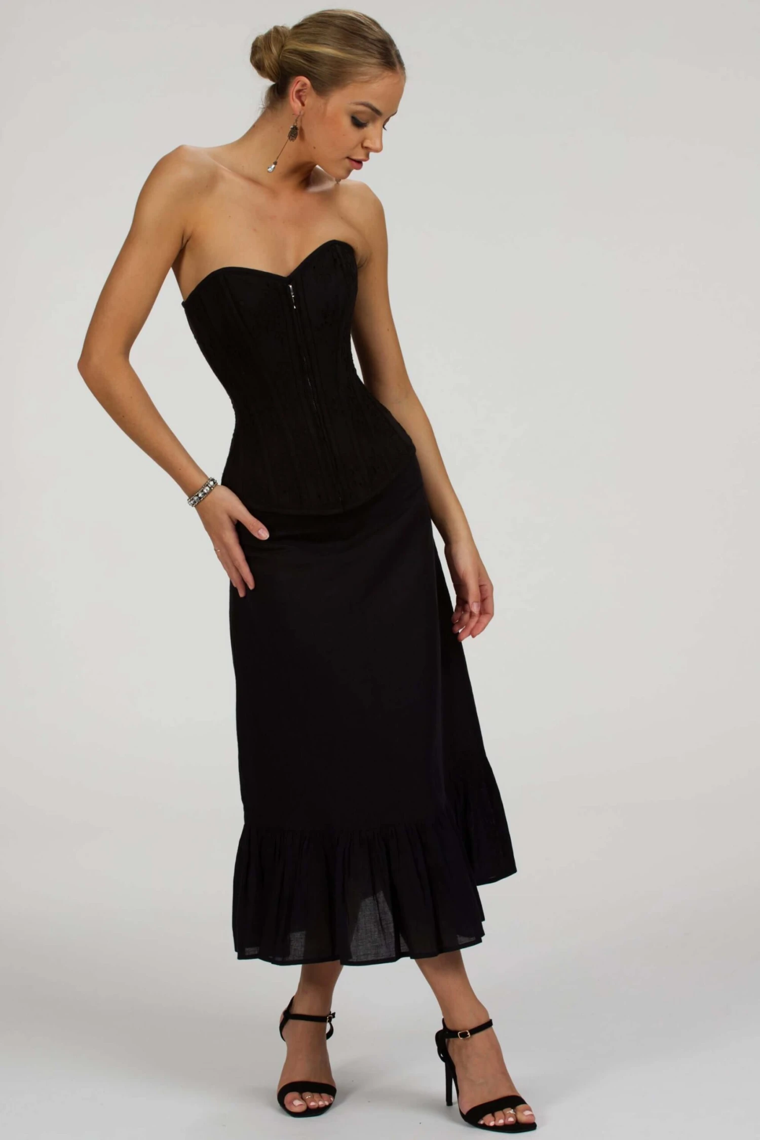 Dahlia Black Broderie Anglaise Cotton Overbust Corset With Zip Front 5 Dahlia Black Broderie Anglaise Cotton Overbust Corset With Zip Front - Image 5