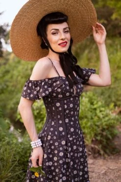 Bardot Americana Daisy Print Corset Dress 15 Bardot Americana Daisy Print Corset Dress -Corset Story SDS031 December 2020 website 5 f1a908ff 182a 4b1d 848e f96a8c7f4527