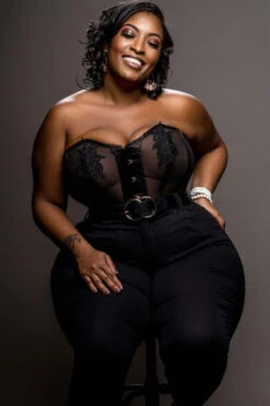 Black Mesh And Lace Appliqué Waist Taming Overbust Corset 33 Black Mesh And Lace Appliqué Waist Taming Overbust Corset -Corset Story WTS506 Customerpic June2021 2